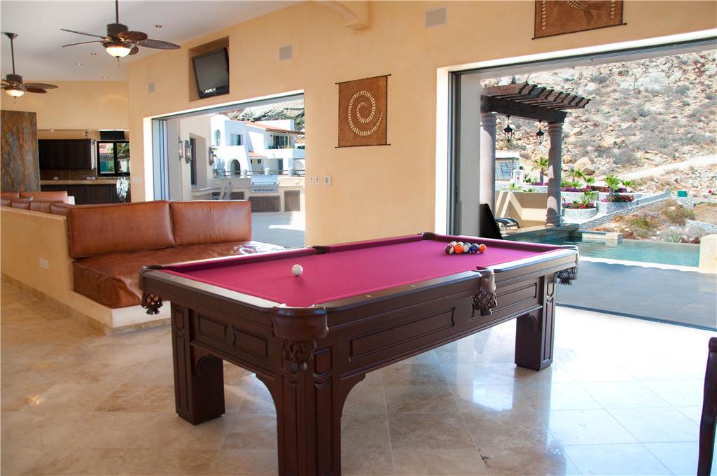 Villa Descanso Los Cabos pool table